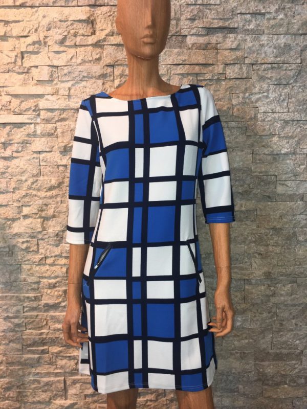 Blauw/wit/zwart winter jurk met blokjes print -Leona bestellen - BK Leder