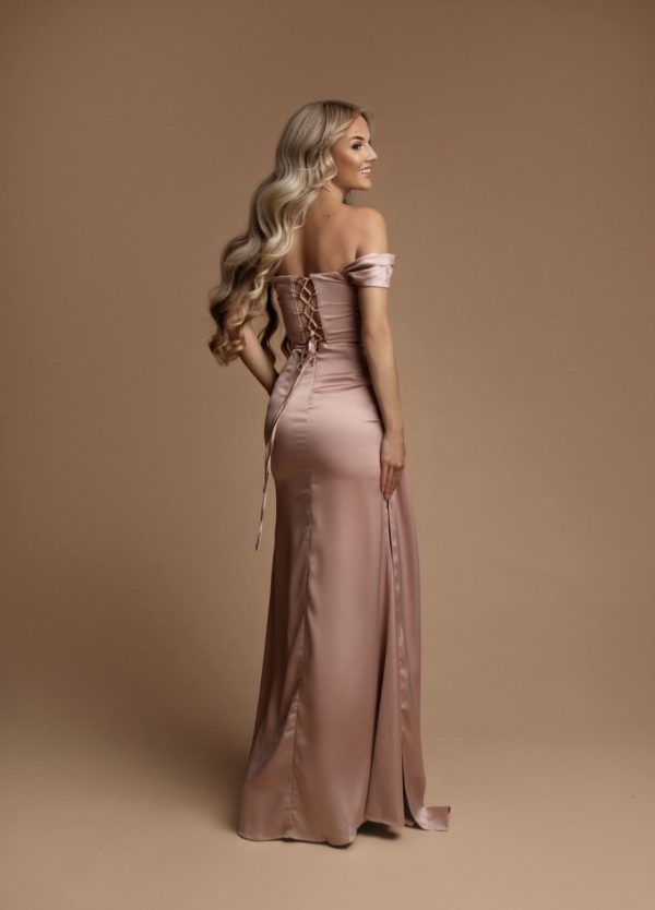 Roze Off-Shoulder Galajurk Met Split - Bellissa - Afbeelding 2