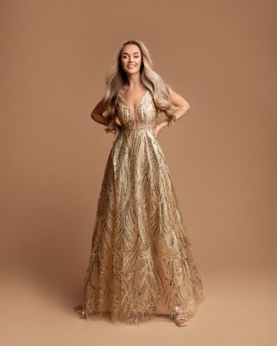 Lange Gouden Galajurk met A-lijn Pasvorm- Leilana - bestel bij BK Leder Lange Gouden Galajurk met A-lijn Pasvorm- Leilana